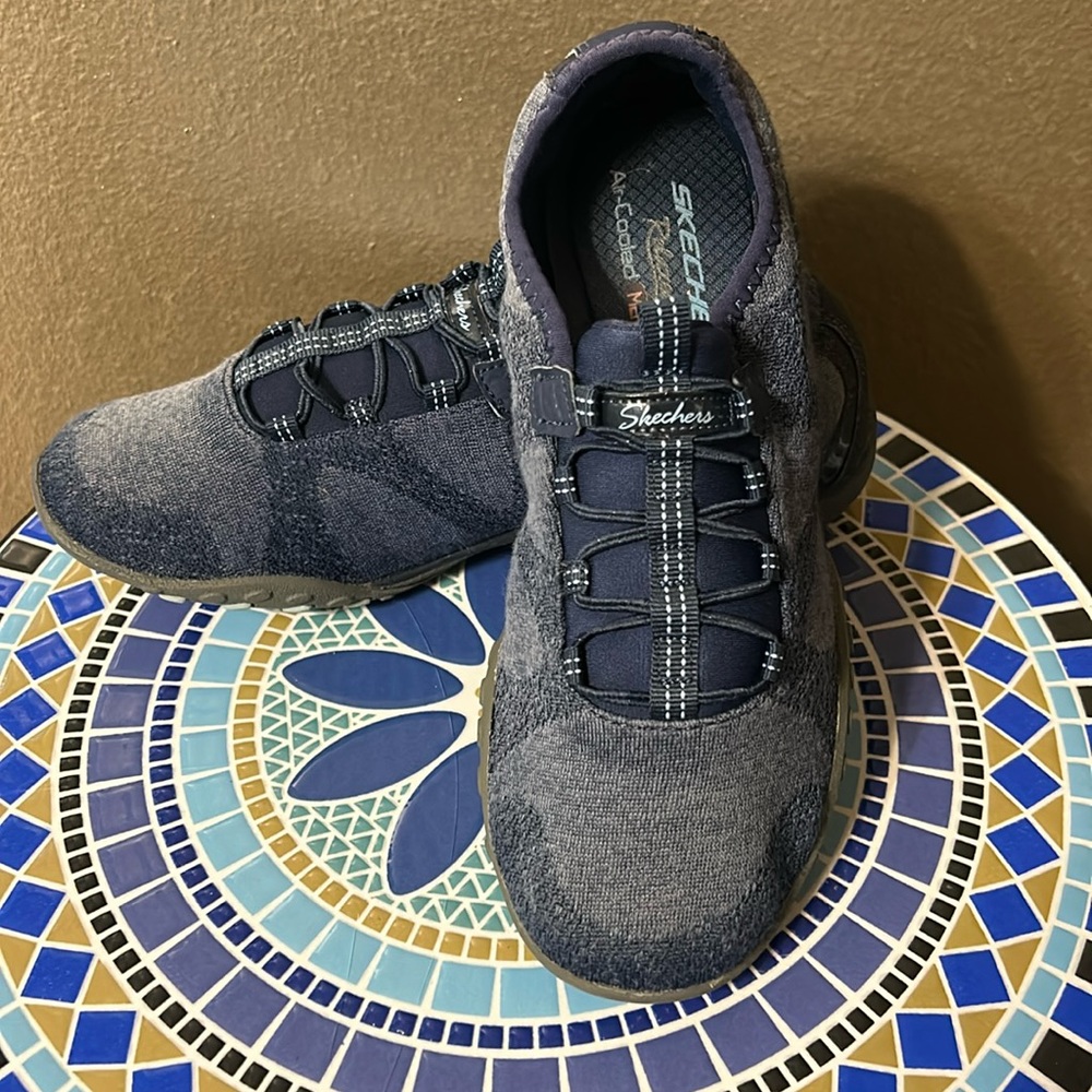 Sketchers Relaxed Fit Breathe easy slip ons